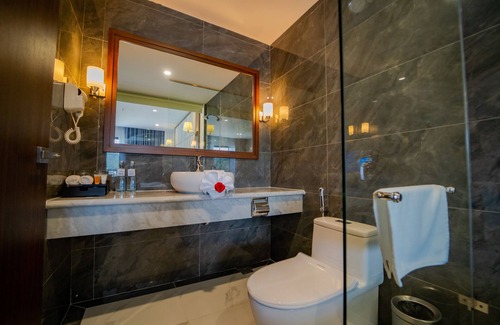 Ha Long Hotel | Paddington Hotel Halong Bayview