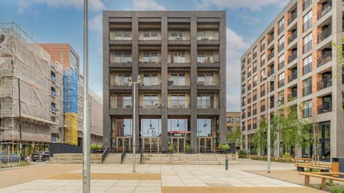 Stratford Apartment | Paddy's Inn