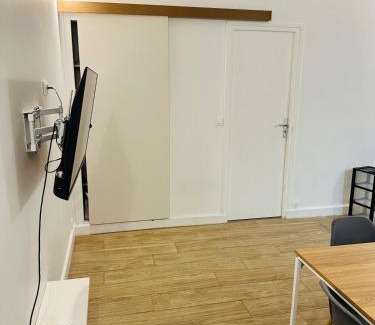 Thiais Apartment | Padile