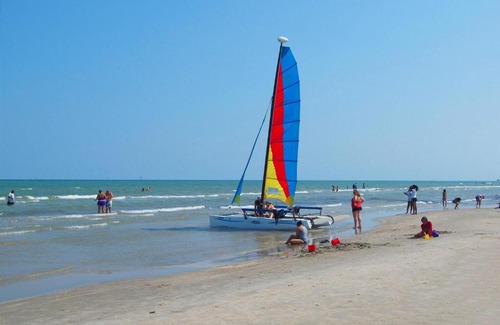 Corpus Christi Villa | Padre Beach View 202K