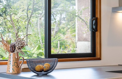 Paekakariki House | PAEKAKARIKI RETREAT – PAEK?K?RIKI BEACHFRONT HOME in Kapiti Coast