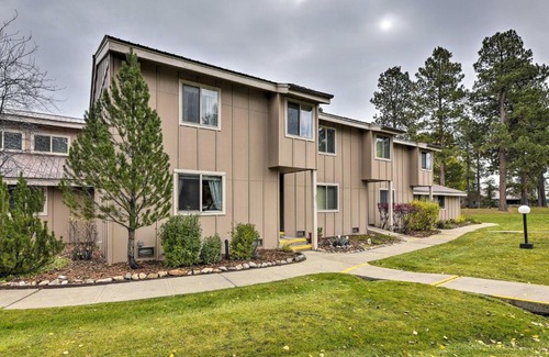 Pagosa Springs House | Pagosa Springs Townhome with Mountain Views!