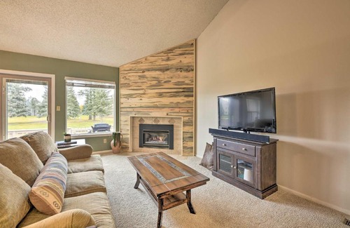 Pagosa Springs House | Pagosa Springs Townhome with Mountain Views!