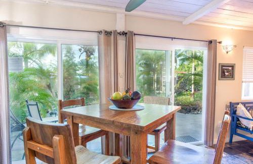 Kehena Apartment | Pahoa Tropical Garden Getaway