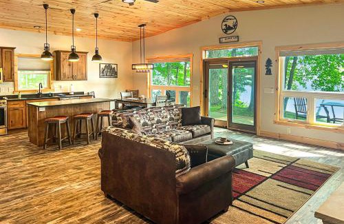 Minocqua House | Pair-a-Docks Landing