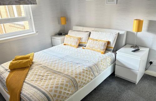 Paisley Apartment | Paisley Central Apartment #3