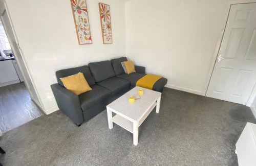 Paisley Apartment | Paisley Central Apartment #4