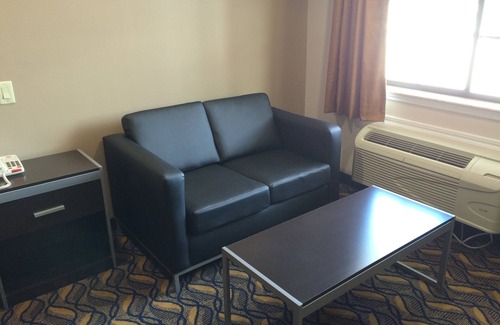 Humble Hotel | Palace Inn Kingwood