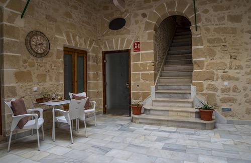 El Puerto de Santa Maria Apartment | Palacio La Cruz 1D - Studio Apartment, Sleeps 4