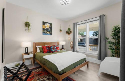 Mexicantown - Southwest Detroit Apartment | Palacio Mexicano