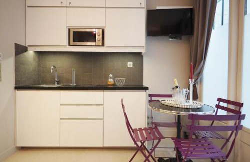 Vivienne Apartment | Palais royal apartment