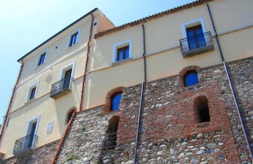 Corigliano-Rossano Bed & Breakfast | Palazzo Castriota B&B