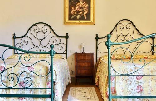 San Quirico d'Orcia Apartment | Palazzo Costanti - Private apartment in a historic building from the 1600s