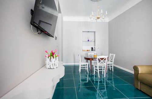 Sant'Antonio Abate House | Palazzo De Gregorio Elegance Apartment