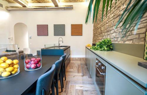 Duomo Apartment | PALAZZO DEI SIGNORI LUXURY DESIGN LOFT APT with view, Florence