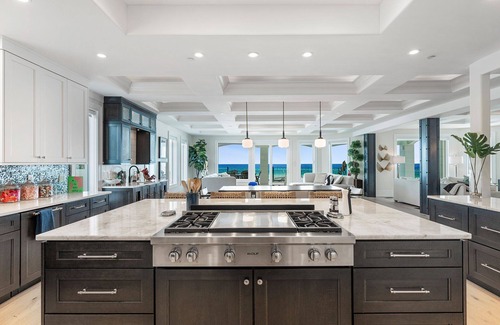 Crystal Beach House | Palazzo Del Mar - Beachfront Estate with Private Pool and Guest House