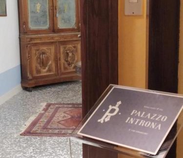Mola di Bari Bed & Breakfast | Palazzo Introna