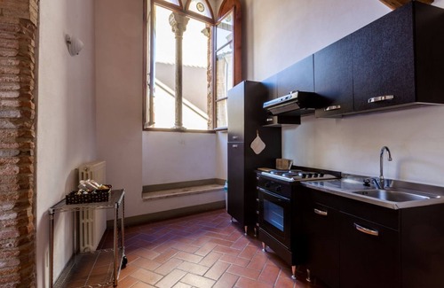 Massa Marittima Apartment | Palazzo Malfatti - Appartamento con due camere per 4 persone