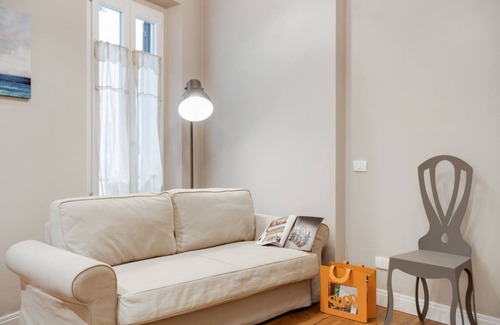 Oltrarno Apartment | Palazzo Pitti & Ponte Vecchio Cozy Flat