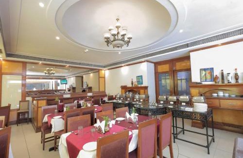 Sayajiganj Hotel | Palette Hotel Surya Vadodara