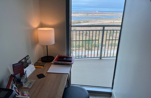 Galveston Condo | Palisades Palms 11th Floor Upscale 2 Bedroom Unit with Bay Views
