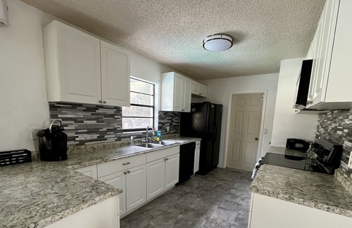 Spring Hill House | Pallet Bay