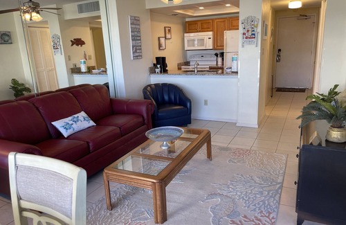 Siesta Key Condo | PALM BAY 5th floor ON THE BEACH nSunsets from the open lanai, Two Queen beds.