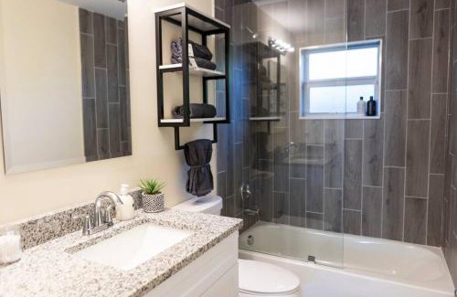 Palm Beach - West Palm Beach House | Palm Beach Getaway with hot tub & mini golf near beaches, downtown, and plenty of shopping