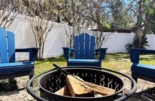 Temple Terrace House | Palm Breeze Getaway Tampa
