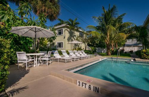 Ilexhurst House | Palm Cay 4