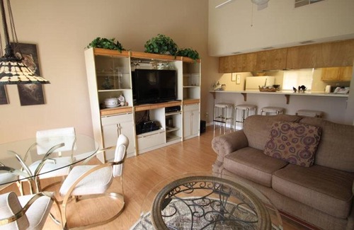 Palm Desert Condo | Palm Desert is beautiful! Front row views of the 6th Tee!