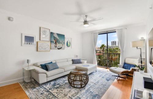 Downtown West Palm Beach Apartment | Palm Penthouse - Bright Designer Penthouse in the Heart of CityPlace