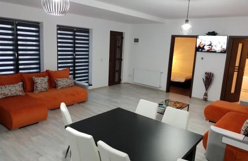 Sebes House | Palm Rezidential