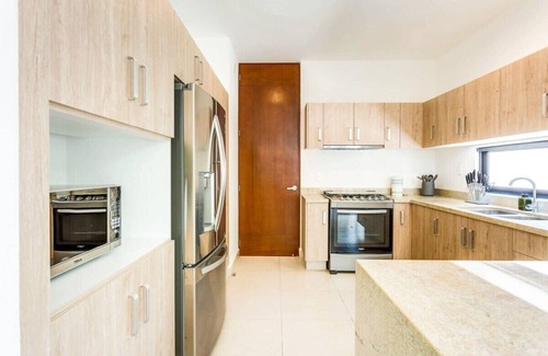 Playa del Carmen House | Palmara Residence | Pool | Gym | Patio | Paddle