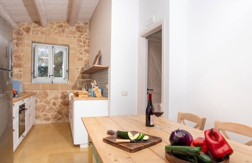 Noto Villa | Palmento San Lorenzo 6, Emma Villas