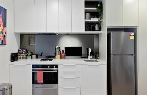 Carlton Apartment | Palmerston St Apartments by Urban Rest