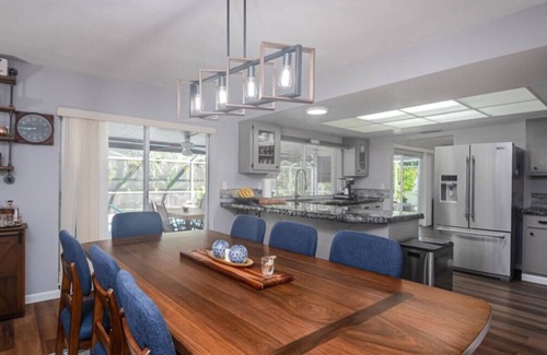 Cypress Lake House | Palms and Paradise