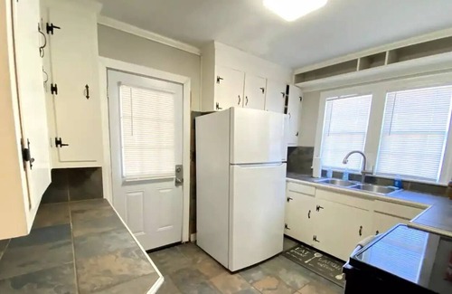 Hattiesburg House | Palms Midtown Getaway, Great Location!