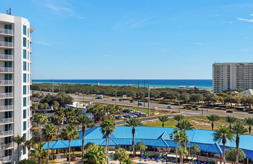Fort Walton Beach - Destin Condo | Palms Resort 2813: 2br, Pools, Courts, Gulf Views & Minutes to Beach!