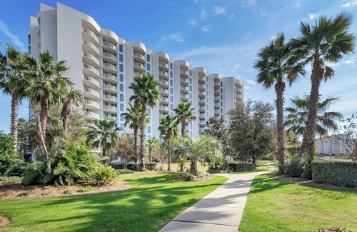 Fort Walton Beach - Destin Condo | Palms Resort 2813: 2br, Pools, Courts, Gulf Views & Minutes to Beach!