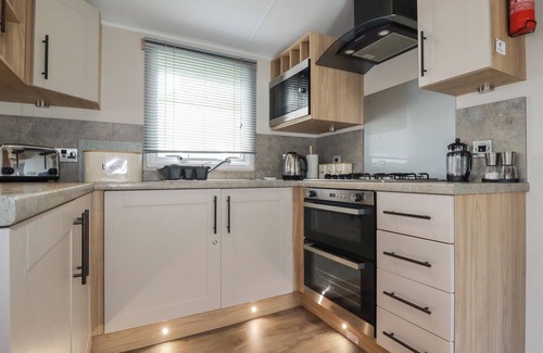 Newquay Cottage | PAMS PLACE, pet friendly, with pool in Crantock