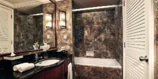 Truc Bach Hotel | Pan Pacific Hanoi