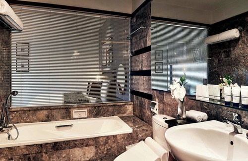 Truc Bach Hotel | Pan Pacific Hanoi
