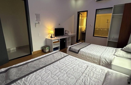 Thuy Xuan Hotel | Panaroma Hotel - Vong Canh Villa