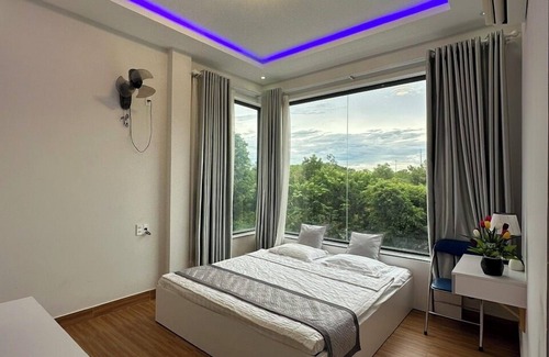 Thuy Xuan Hotel | Panaroma Hotel - Vong Canh Villa
