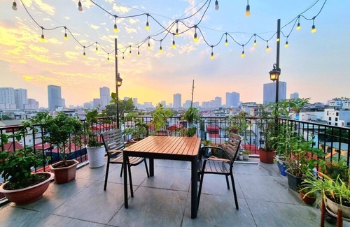 Dong Da Apartment | Panaromic view* Bathtub Brandnew Apt* Central Cau Giay