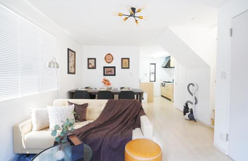 Shinjuku House | Panda Style 3-story 9ppl House FreeParking 3br&tub