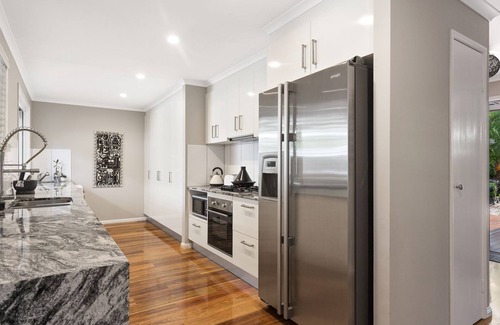 Coolum Beach House | Pandanus Holiday Home central Coolum Beach - Long stay discounts available.