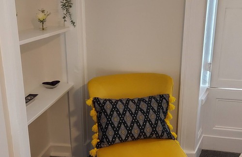 Tollcross Apartment | Panmure Place 3-bedroom Georgian apartment in the city centre