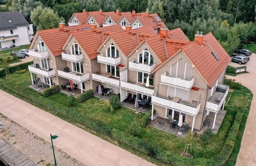 Plau am See Apartment | Panorama apartment "Leuchtturmblick", two terraces dog allowed. House 6 No 57